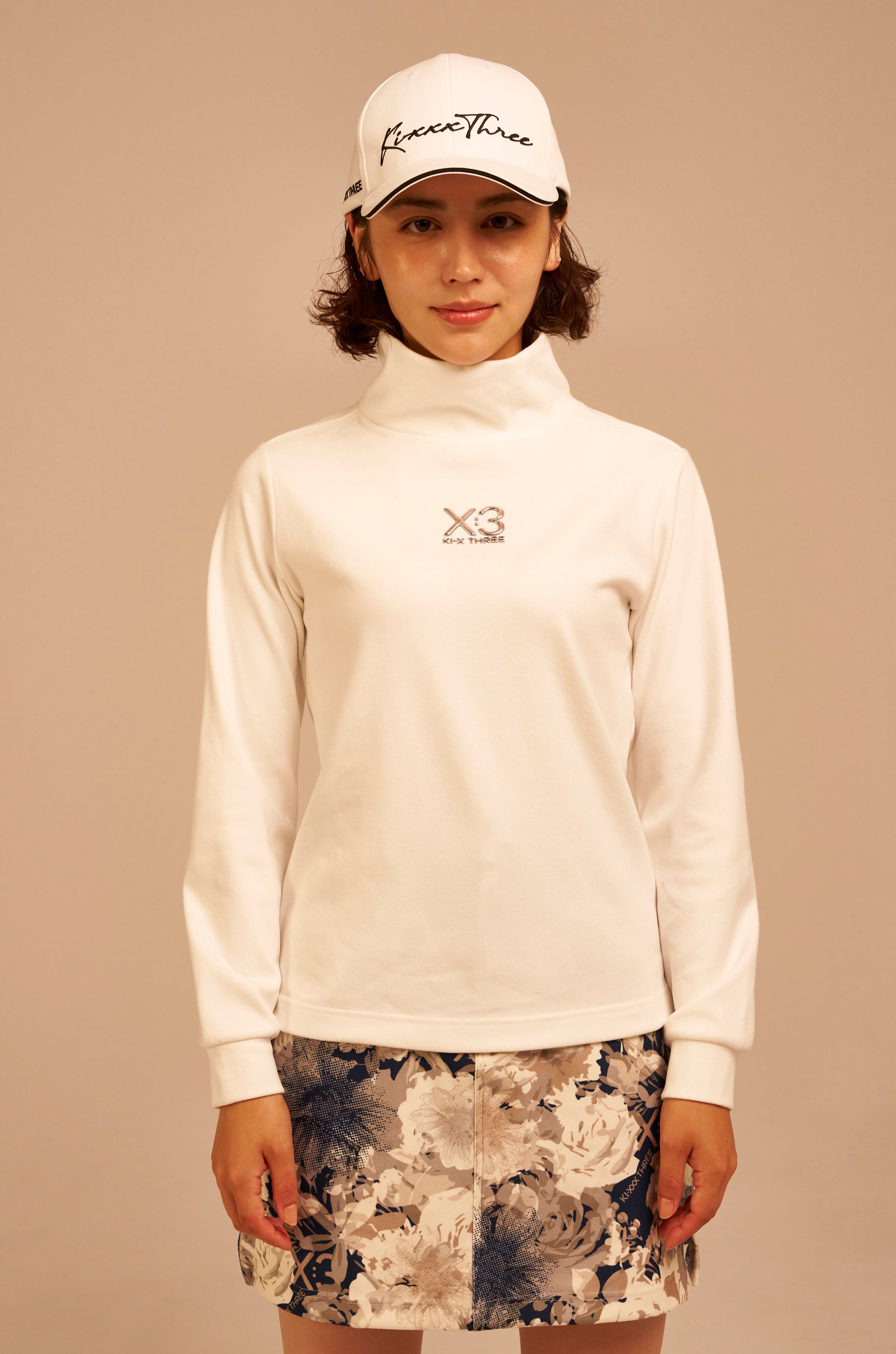 新品未使用品　KI-X THREE　レディースモックネックTシャツ　Sサイズ レディースゴルフウェア 半袖シャツ｜グラフィックモックネック